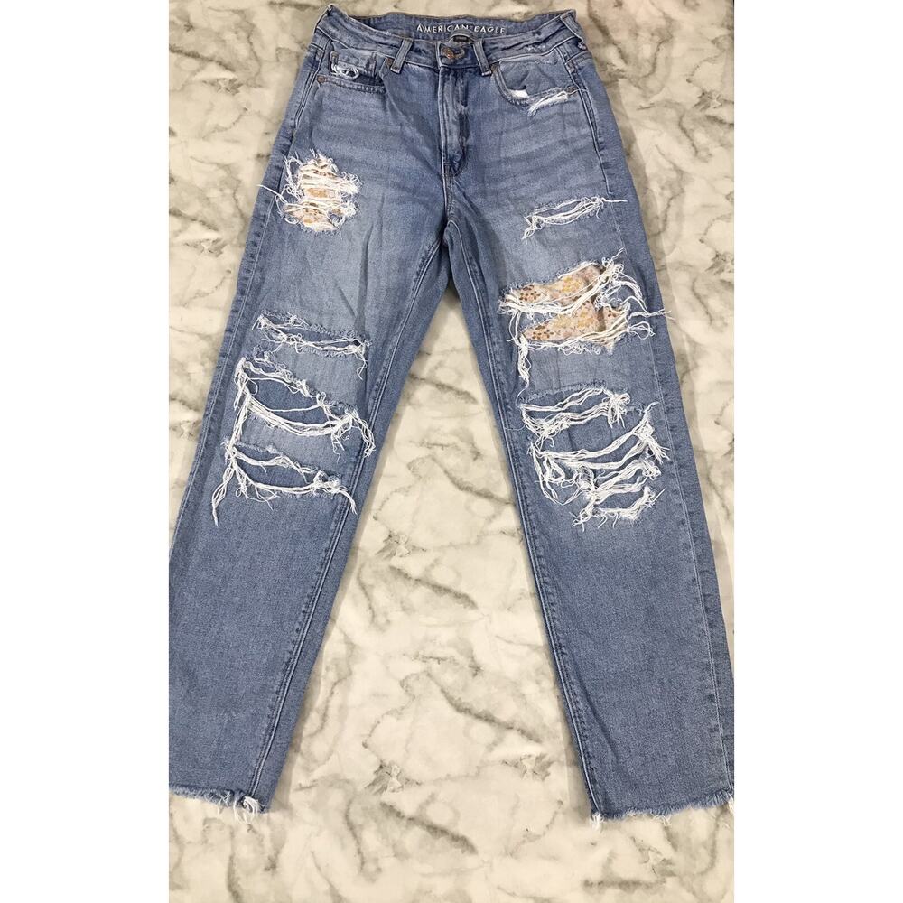 Amerian Eagle High Waisted Mom Strigid Floral Patchwork Jeans 4 regular Distres - Picture 2 of 12